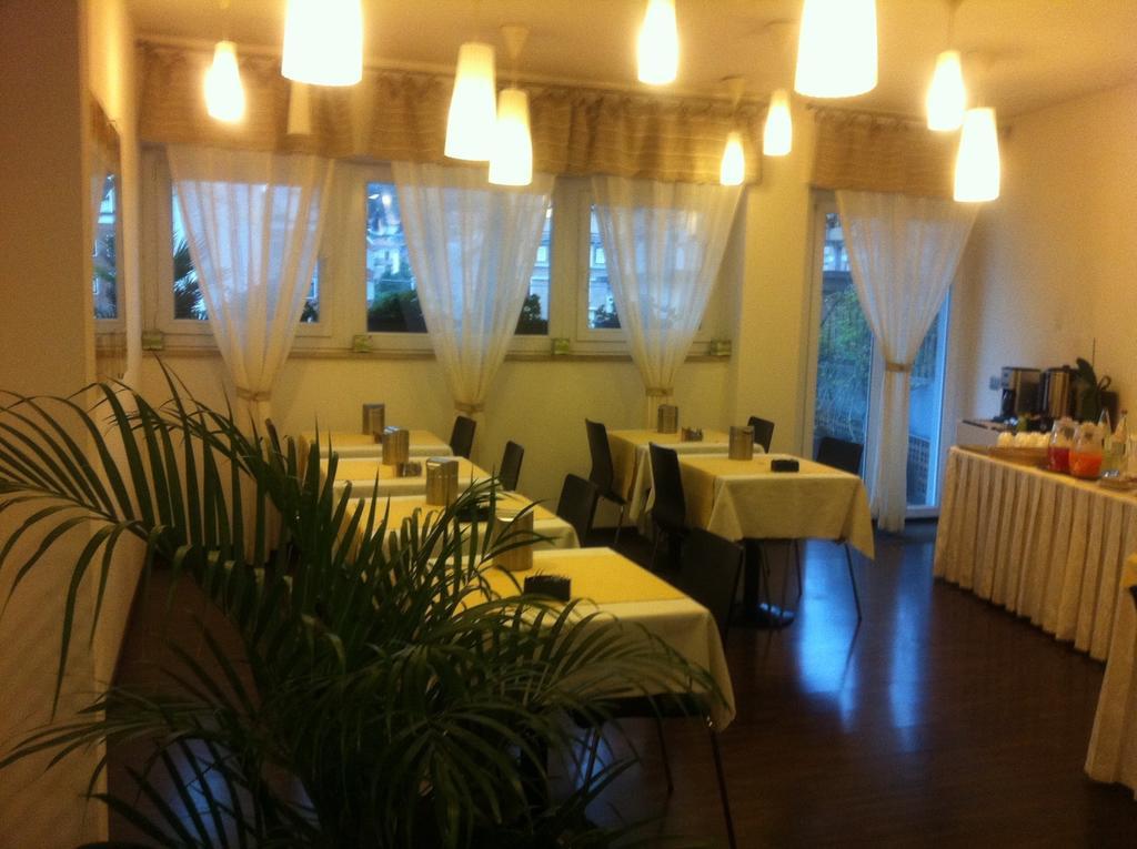 Hotel Milano Ancône Extérieur photo