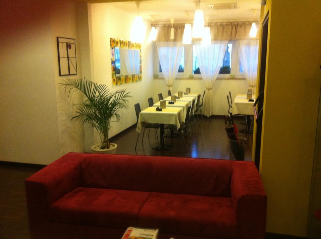 Hotel Milano Ancône Extérieur photo